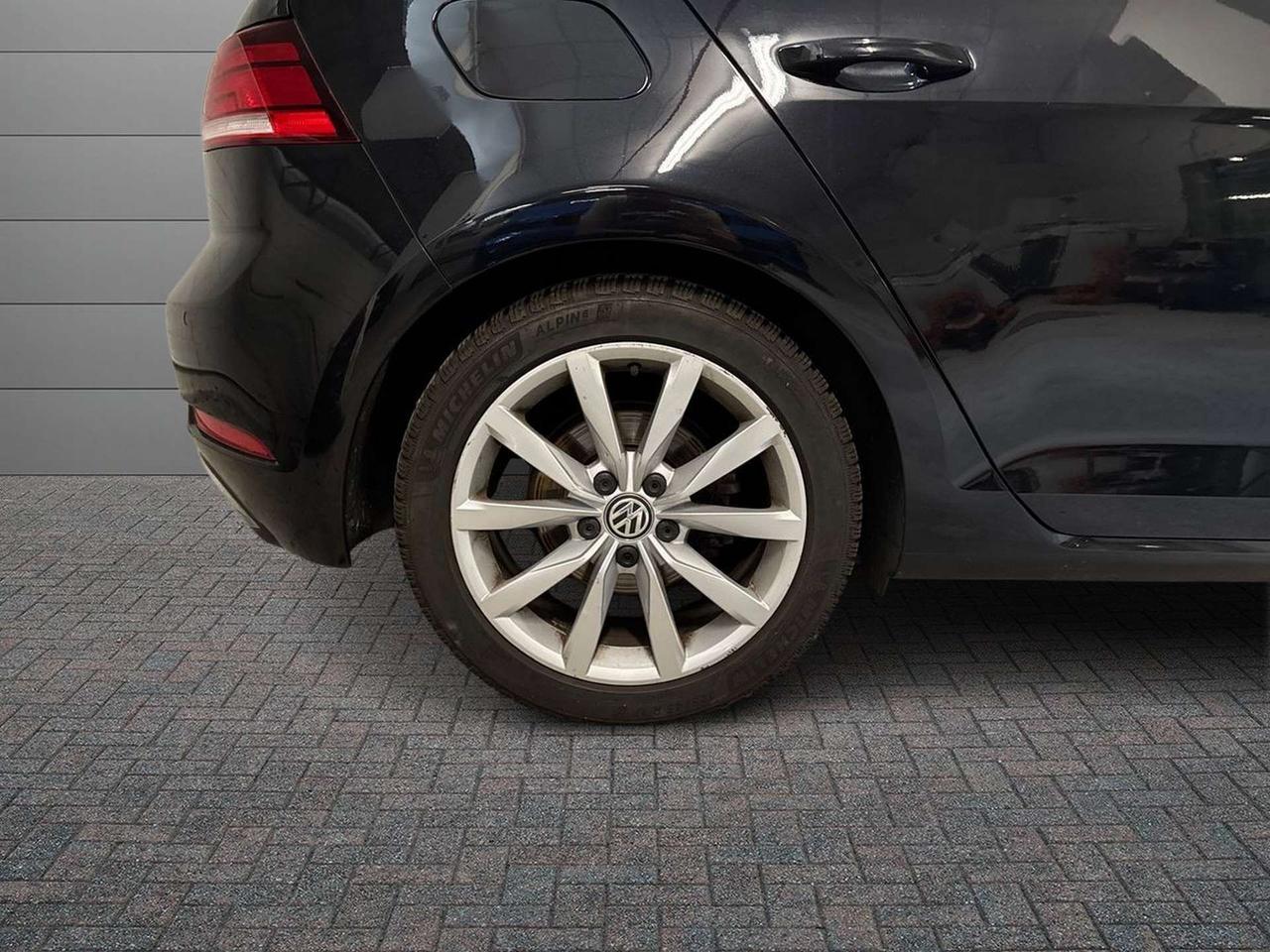 VOLKSWAGEN Golf VII 2017 5p - Golf 5p 1.5 tsi Executive 130cv