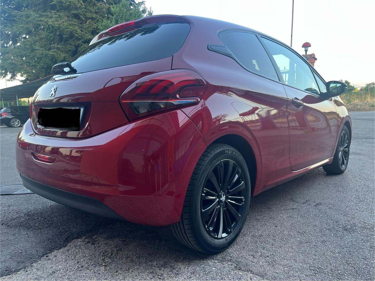Peugeot 208 BlueHDi 75 3 porte Allure-Km140000-