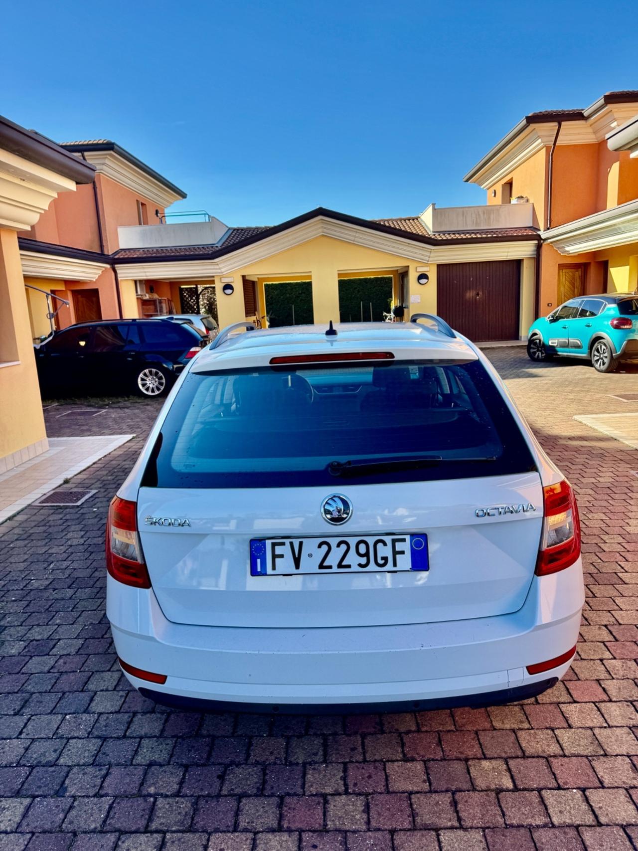 Skoda Octavia 1.6 TDI SCR 115 CV Wagon Executive