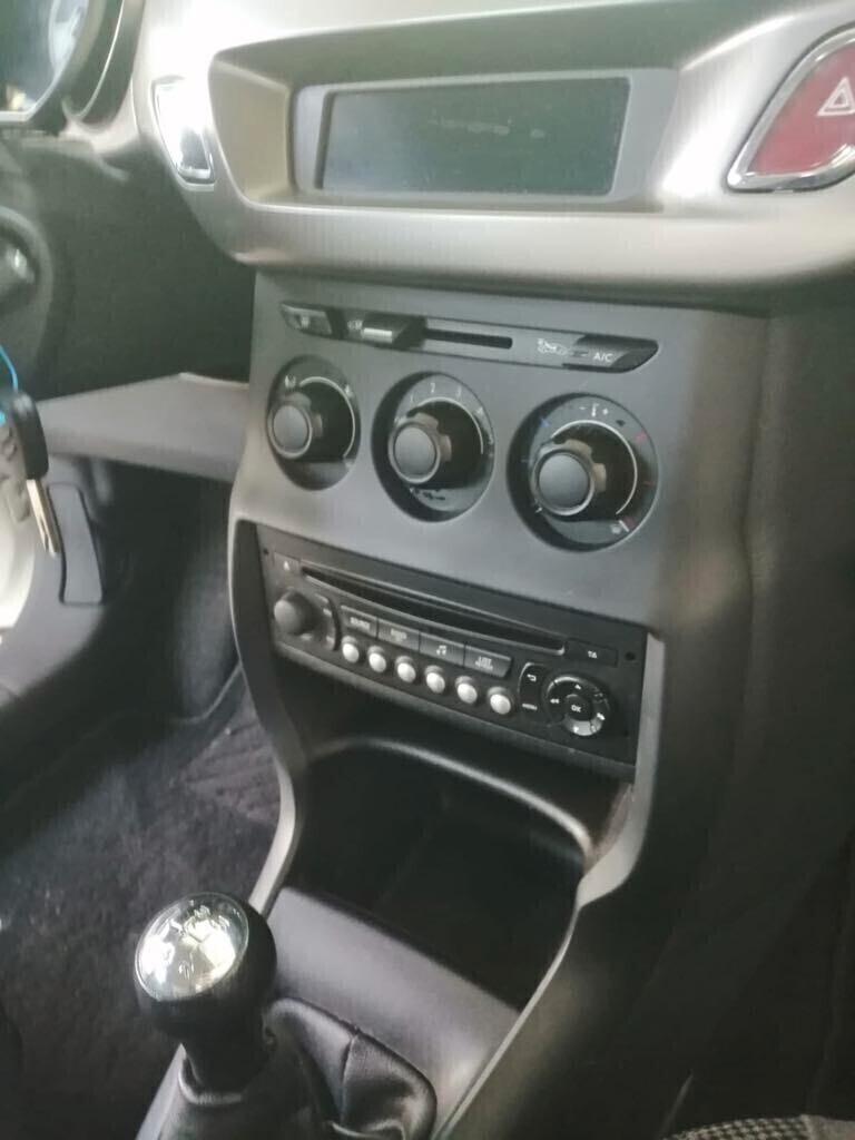 Citroen C3 PureTech 68cv Exclusive 2016 Full