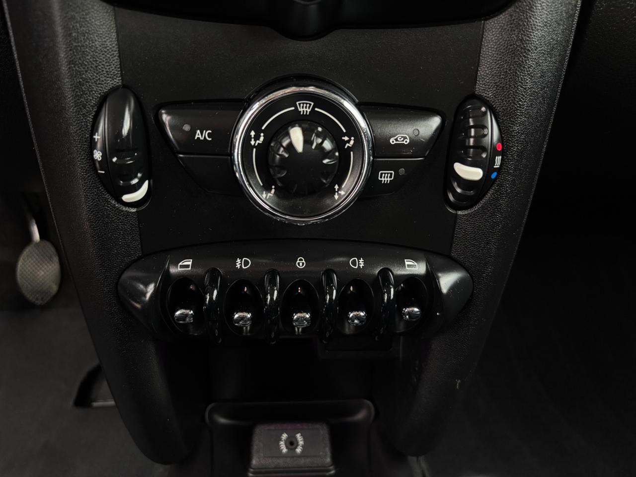 Mini One D. 1.6d. Neopatentati. Garanzia 12 mesi