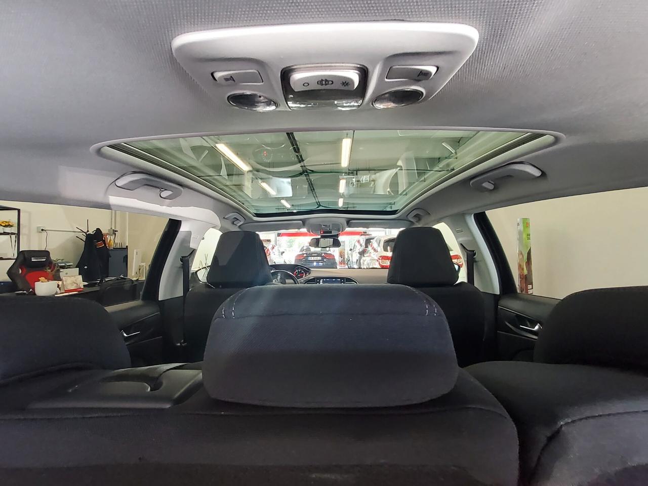 Peugeot 308 BlueHDi 120 S&S Allure