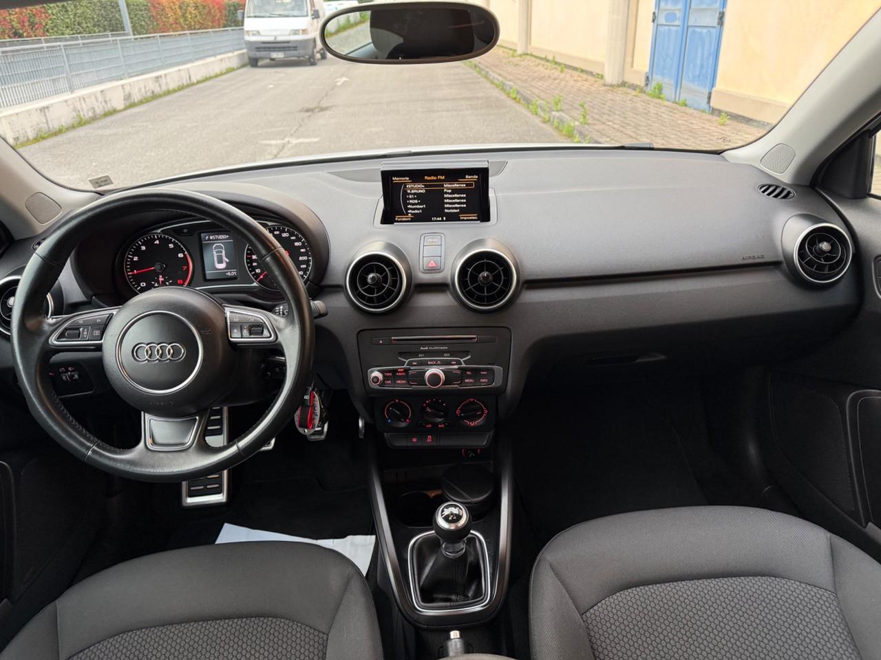 Audi A1 1.0 TFSI ultra S-Line. 2017.