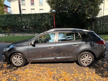 Renault Megane Mégane Coupé 1.5 dCi 110CV EDC Energy GT Line