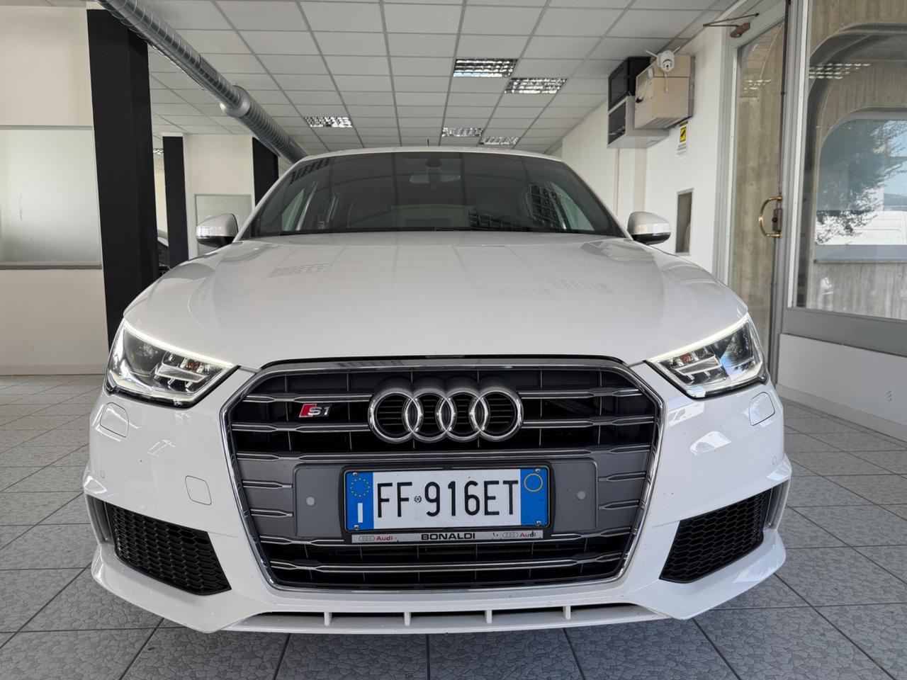 Audi A1 S1 SPB 2.0 TFSI quattro