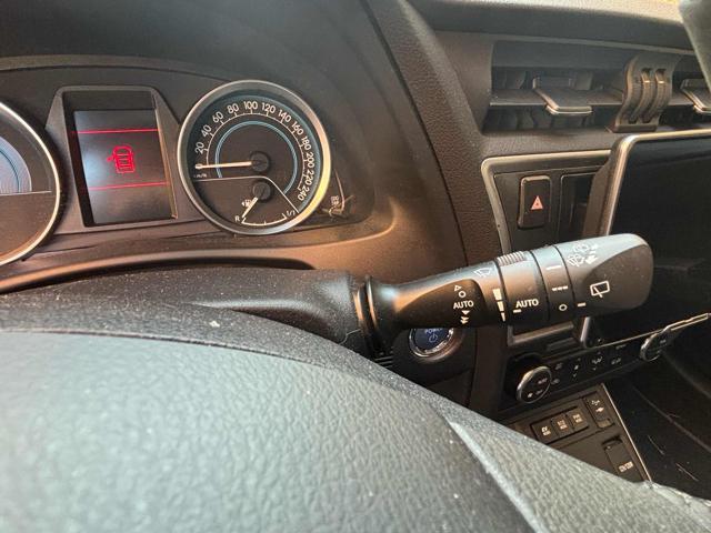 TOYOTA Auris Touring Sports 1.8 Hybrid Lounge "ProMMo"