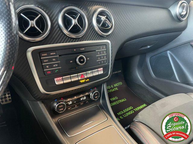 MERCEDES-BENZ A 180 d Auto Premium AMG *TETTO
