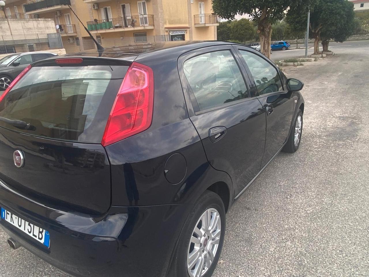 Fiat Punto 1.4 8V 5 porte Easypower Street