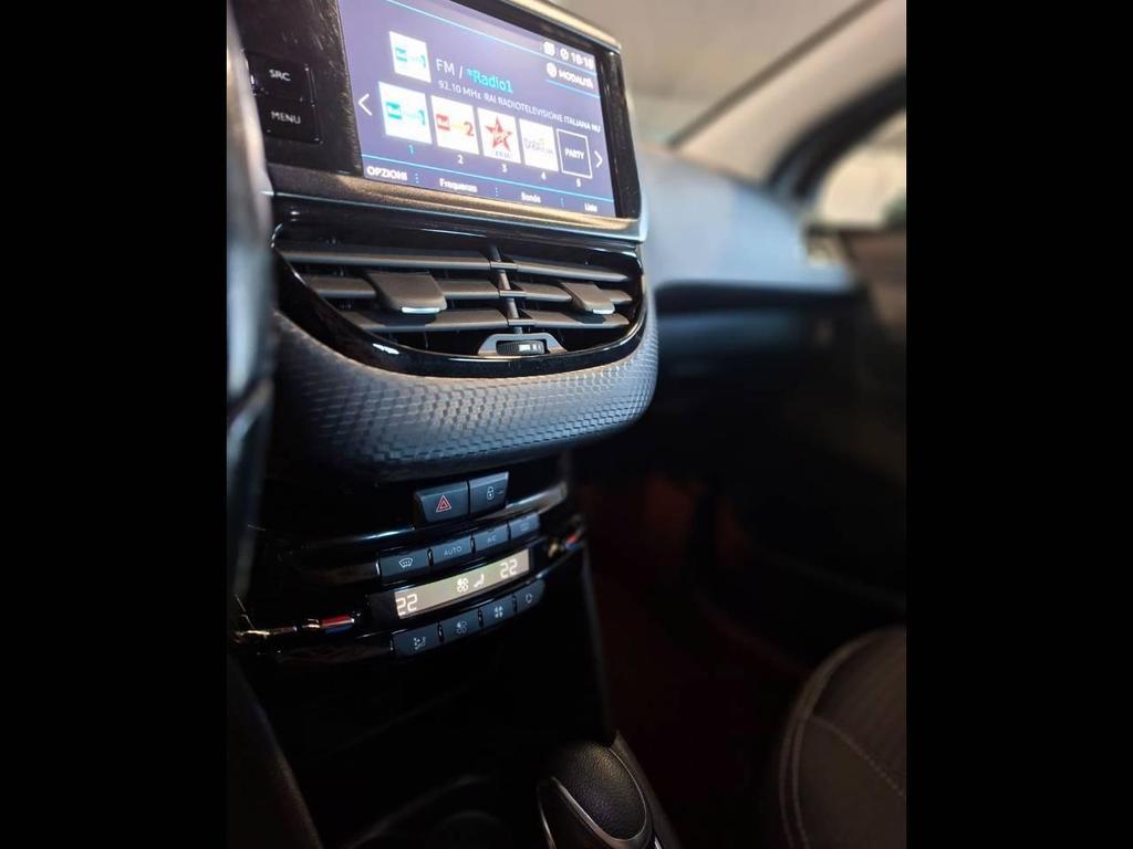 Peugeot 208 5 Porte 1.2 PureTech Turbo Allure EAT