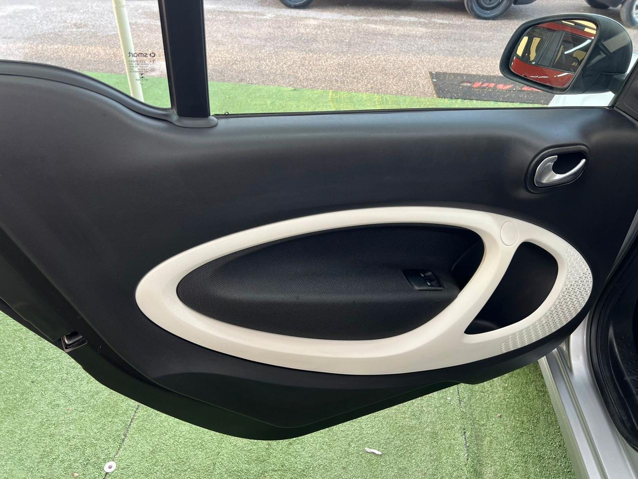 SMART 453 FORTWO 1.0 BENZINA 71CV AUTOMATICA