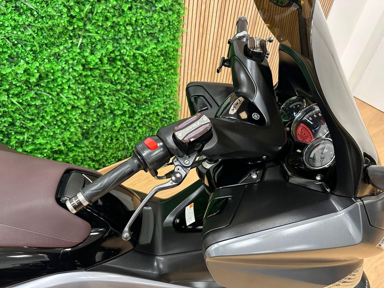 YAMAHA TMAX T MAX T-MAX 500 - 33.000KM DA 99€ AL MESE