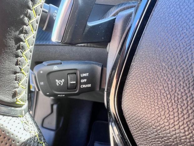 PEUGEOT 2008 PureTech 130 S&S EAT8 GT