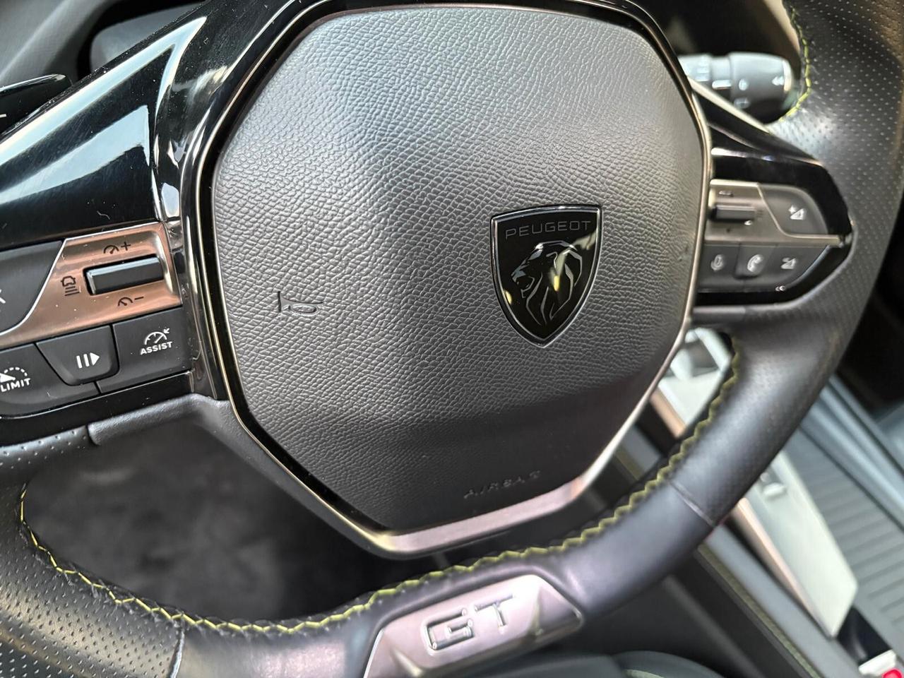 Peugeot 308 GT PACK Plug-in Hybrid 180 e-EAT8 SPOTICAR