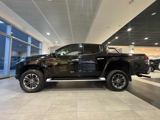 MITSUBISHI L200 2.3 D Club Cab 4x4 Super Select Intense