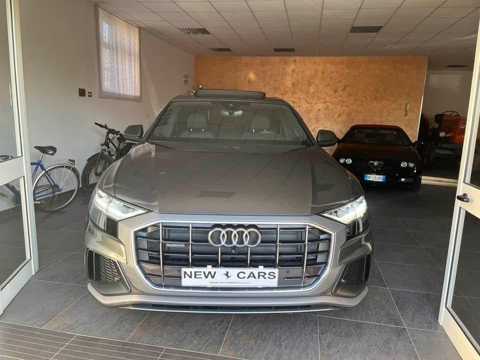 Audi Q8 SUV 45 TDI quattro tiptronic S line edition