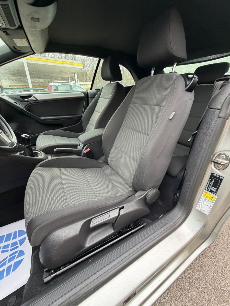 VOLKSWAGEN - Golf Cabrio - 1.6 TDI