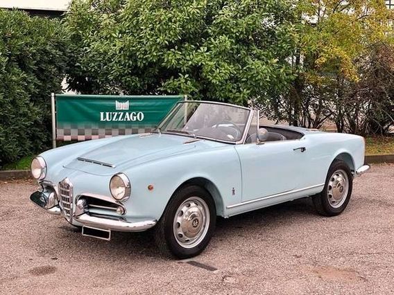 Alfa Romeo Giulia Giulia Spider S3 + Targhe Nere