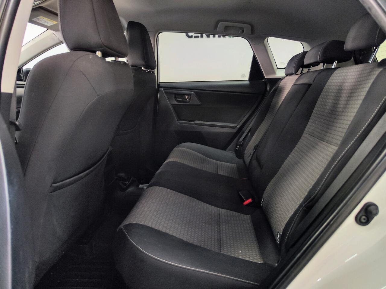 Toyota Auris 1.8 90cv Hybrid Lounge Automatica