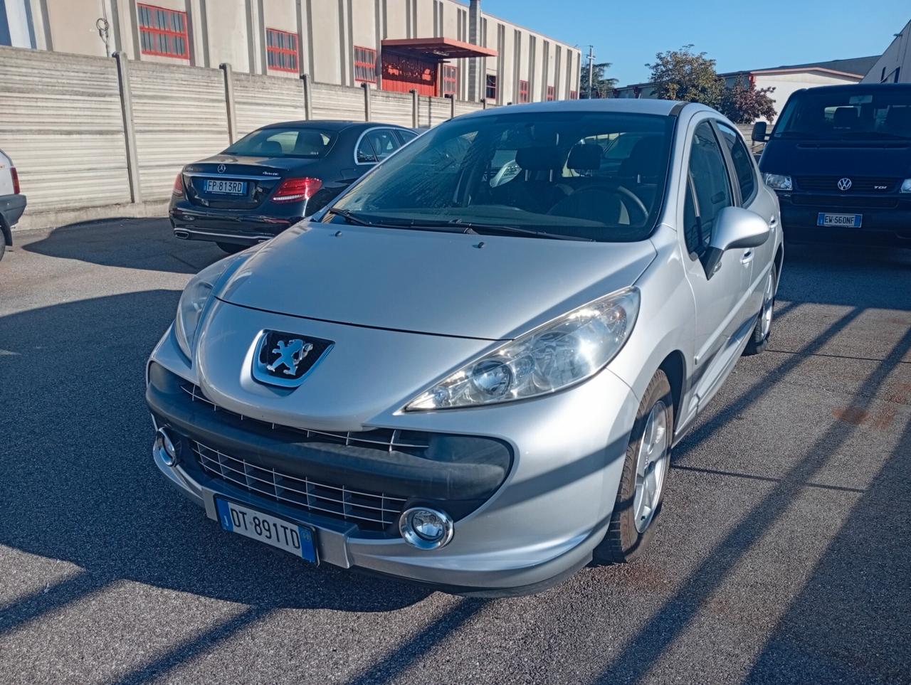 Peugeot 207 1.4 HDi 70CV 5p. XS NEOPATENTATI OK