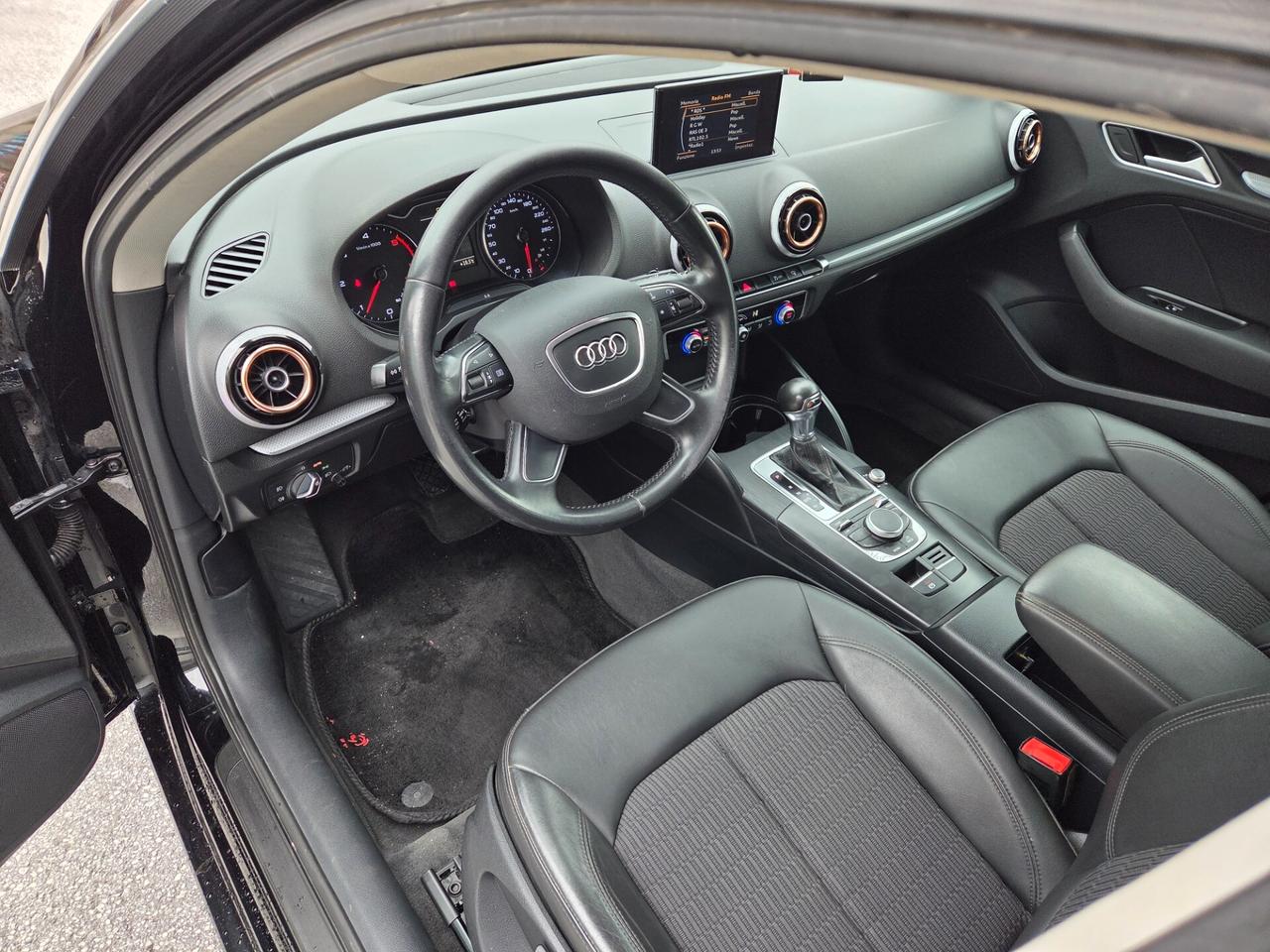 Audi A3 1.6 TDI clean diesel S tronic Attraction