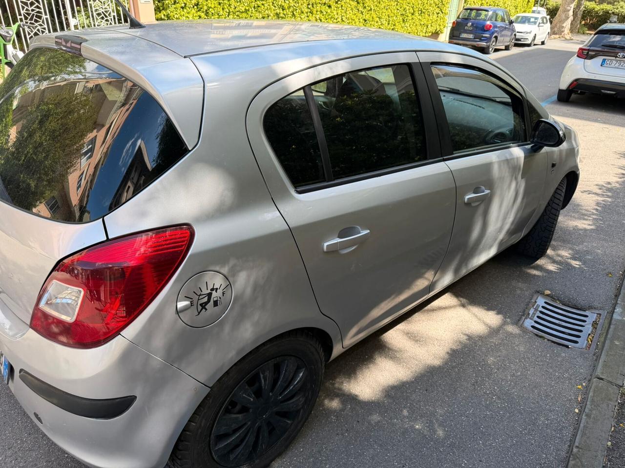 Opel Corsa 1.2 5 porte Club Benzina/Metano