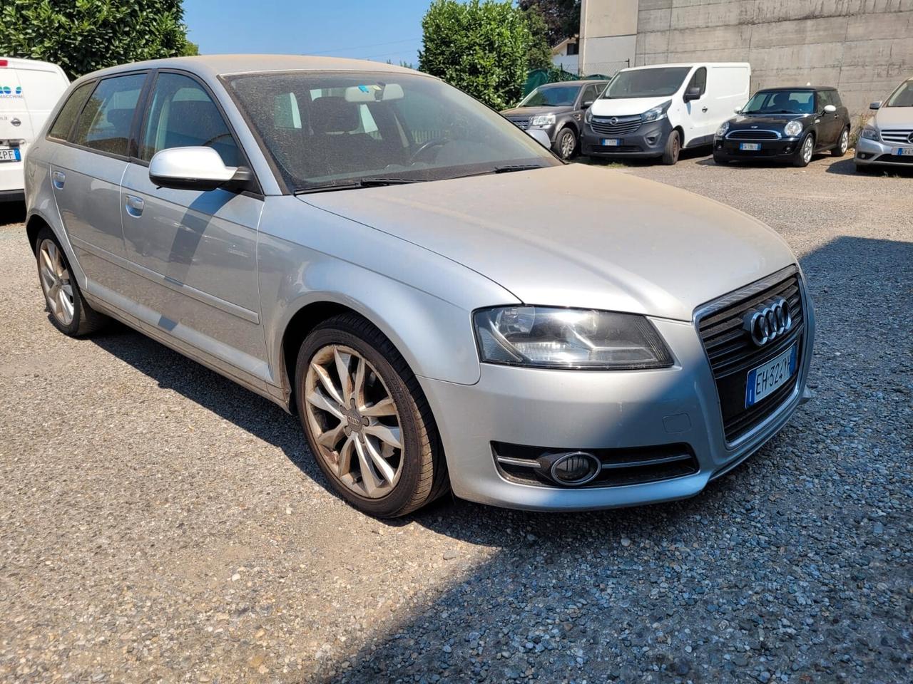 Audi A3 SPB 1.6 TDI 105 CV Fap intasato