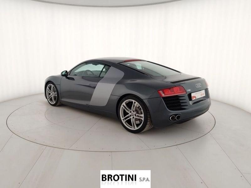 Audi R8 R8 Coupe 4.2 V8 quattro r-tronic
