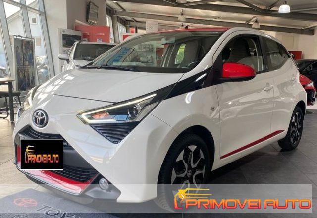 TOYOTA Aygo Connect 1.0 VVT-i 72 CV 5 porte x-play