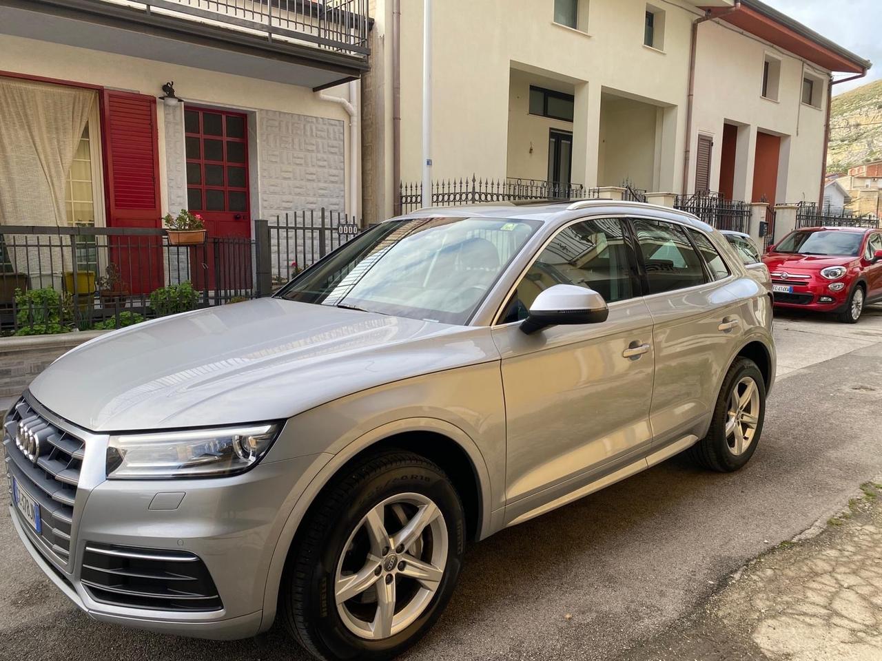 Audi Q5 40 TDI quattro S tronic Sport tetto panoramico