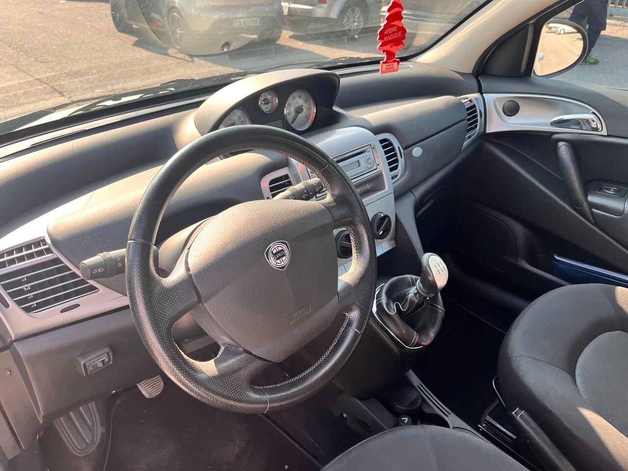 Lancia Ypsilon 1.4 Ecochic GPL