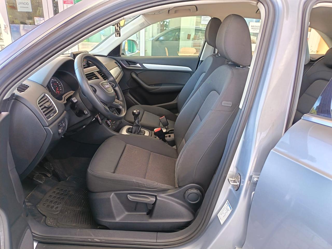 Audi Q3 2016 2.0 TDI 120 CV Business 12 MESI GARANZIA NAVI LED