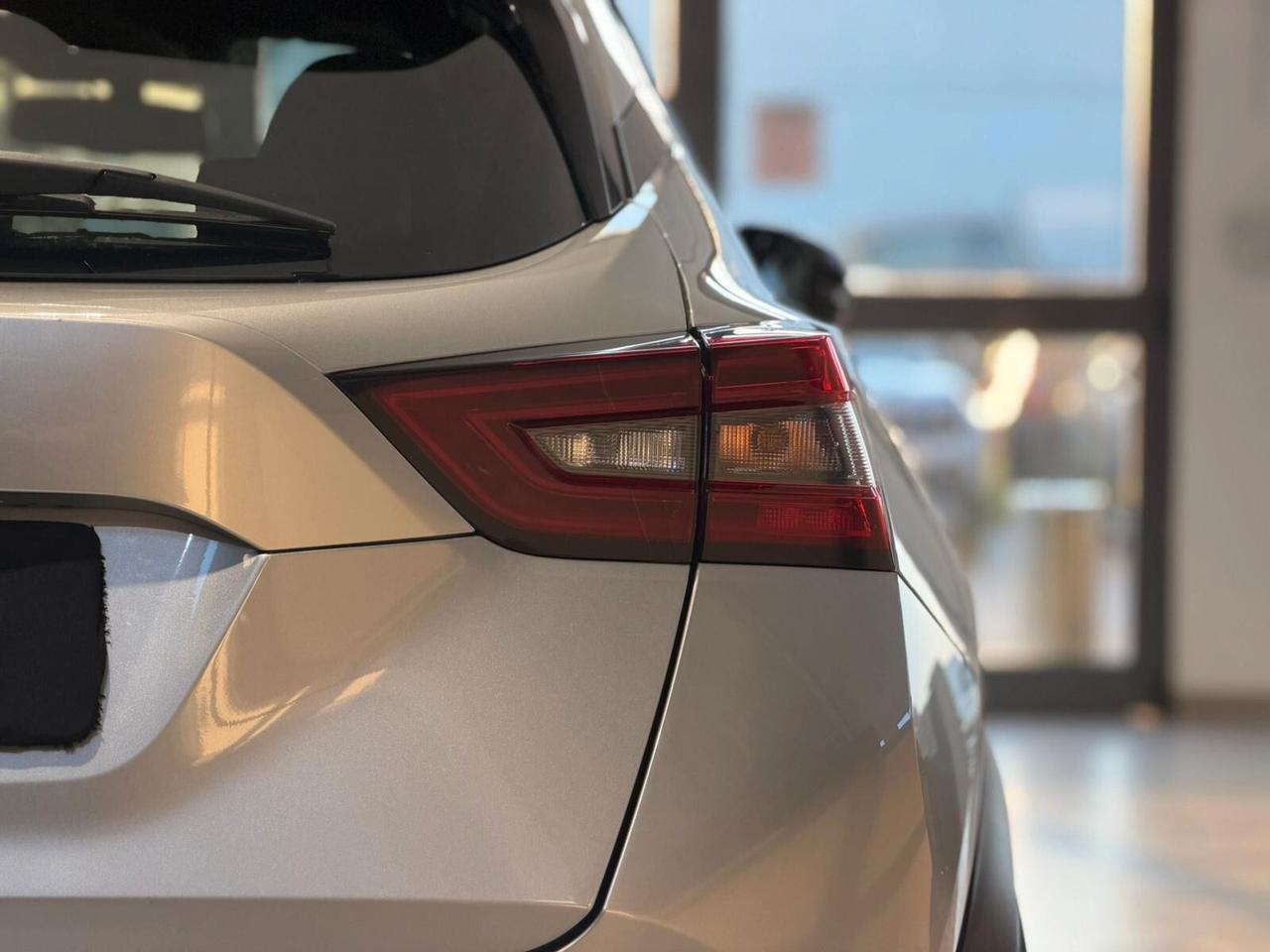 Nissan Juke 1.0 DIG-T 114 CV DCT N-Connecta