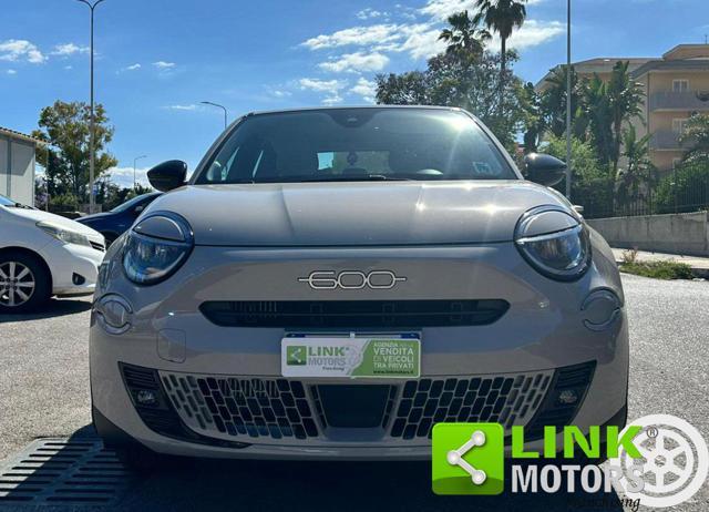 FIAT 600 Hybrid 100 CV DCT MHEV La Prima