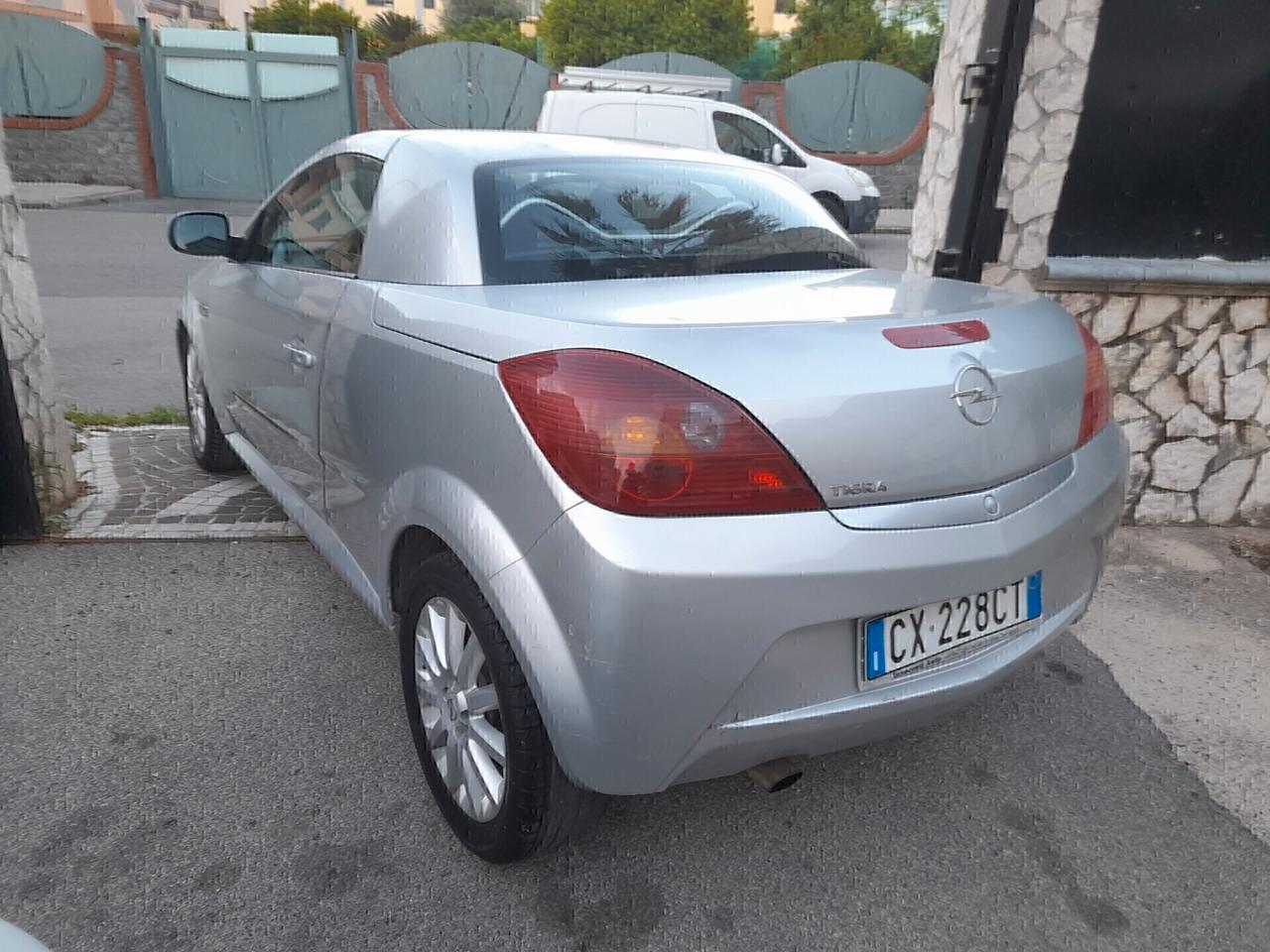 Opel Tigra TwinTop 1.4 16V Enjoy