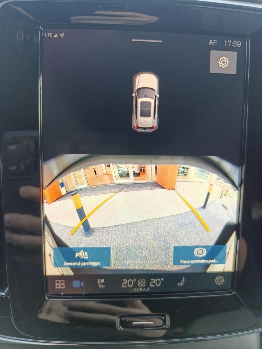 VOLVO - XC40 B3 CORE AUTOMATICO