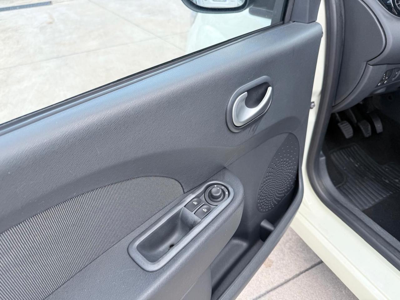 Renault Twingo 1.2 16V Live