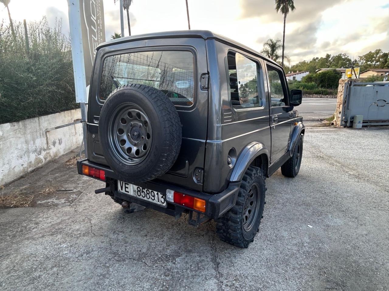 Suzuki SJ Samurai 1.3