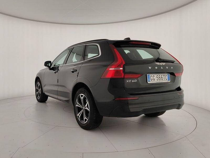 Volvo XC60 B4 (d) Geartronic Momentum ProB - IVA DEDUCIBILE