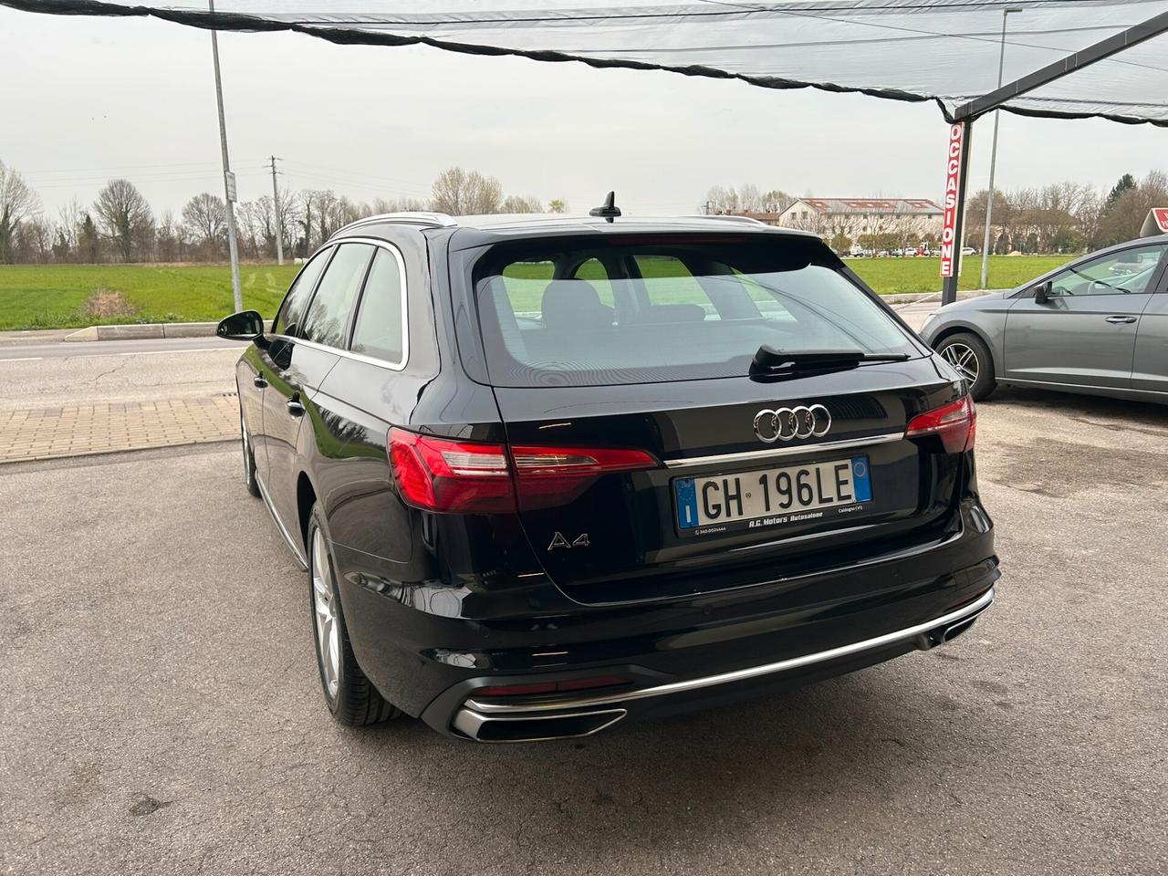 AUDI A4 Avant 30 2.0TDI 136CV S-Tronic Business Mhev