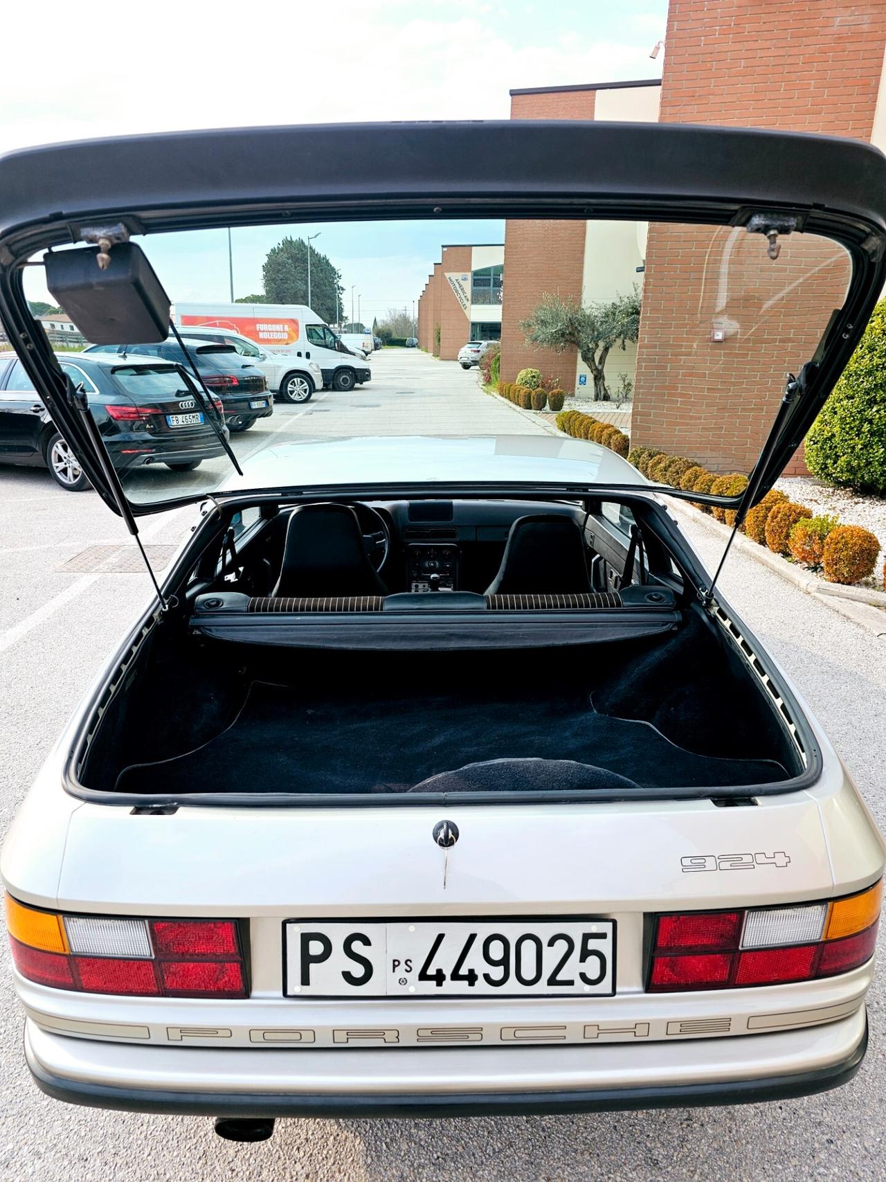 Porsche 924 2.0 Asi restauro Totale