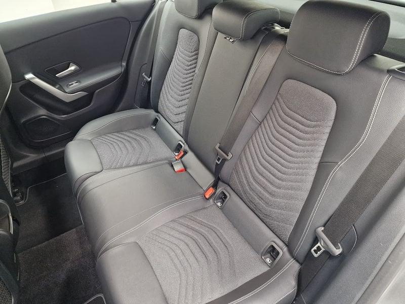 Mercedes-Benz Classe A A 180 Automatic Progressive Adv Plus IVA ESPOSTA