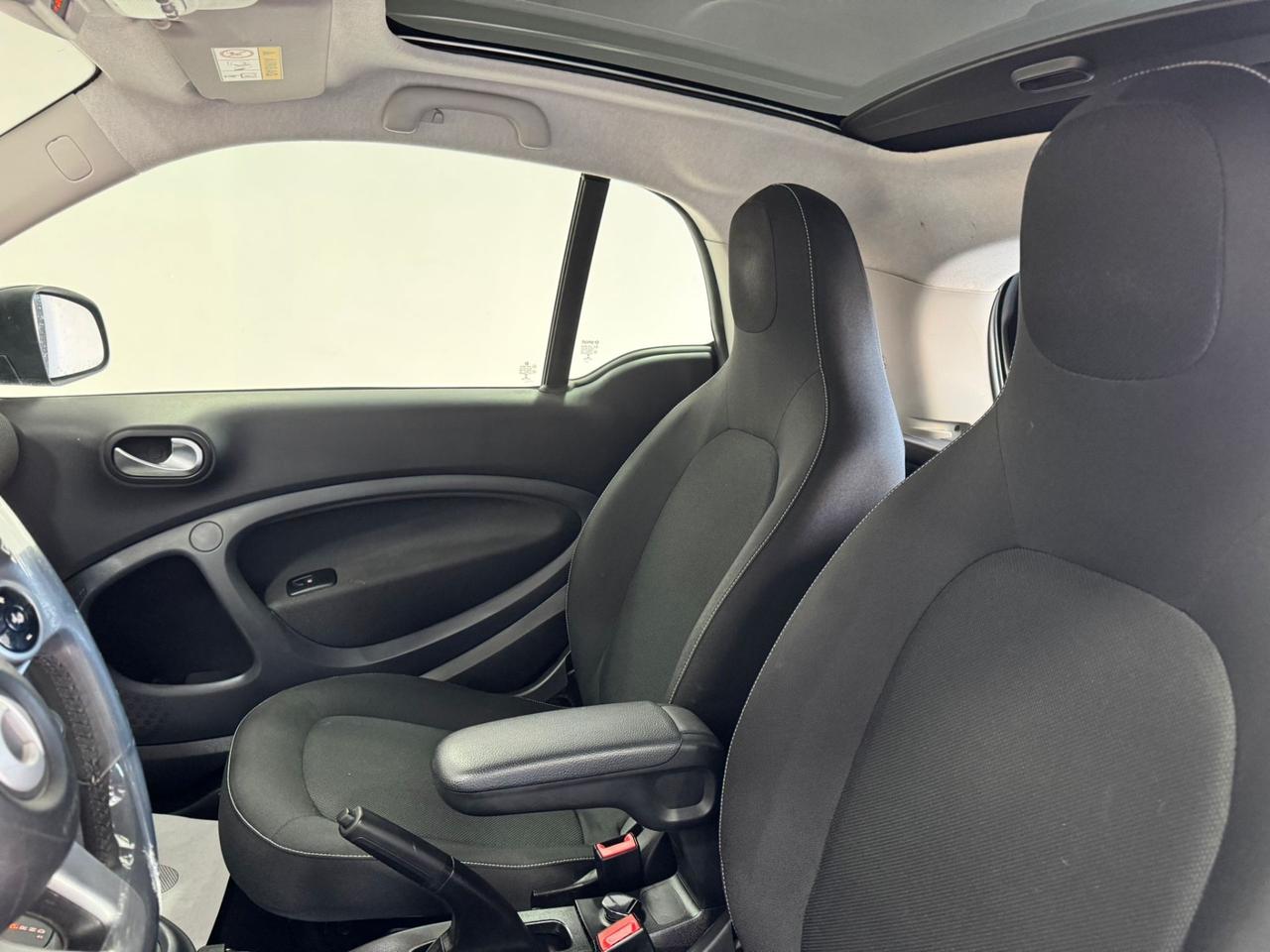 Smart ForTwo 70 1.0 twinamic Passion-LED-GARANTITA-2017