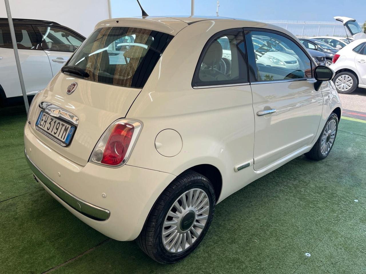 FIAT 500 LOUNGE 1.2 BENZINA 70CV