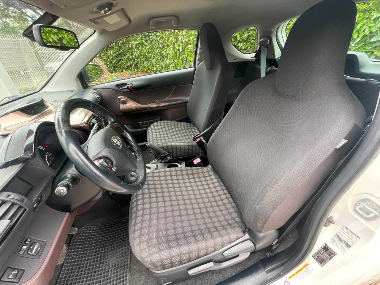 TOYOTA iQ iQ 1.0 High Collection