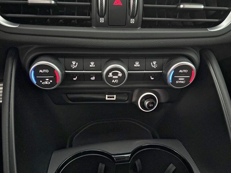 Alfa Romeo Giulia 2.2 TD 160cv Veloce AT8