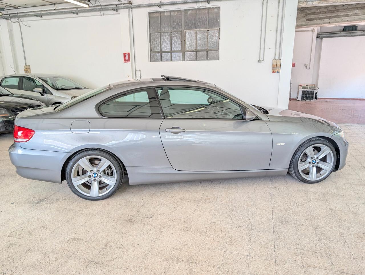 Bmw 320i cat Attiva