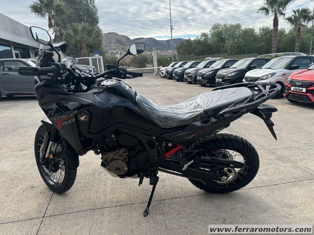 Honda Africa Twin automatica tris valigie