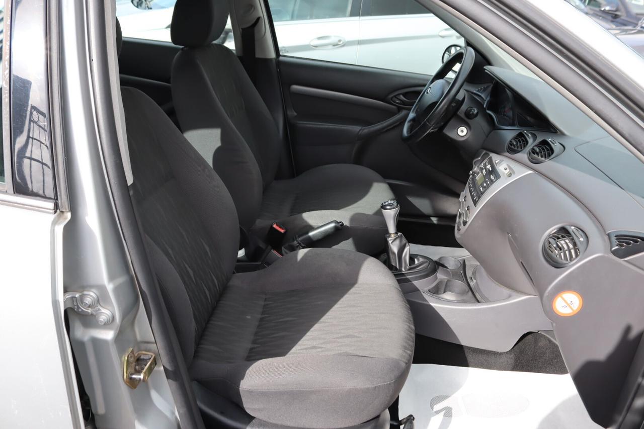 Ford Focus 1.6i 16V cat 5p. Ghia