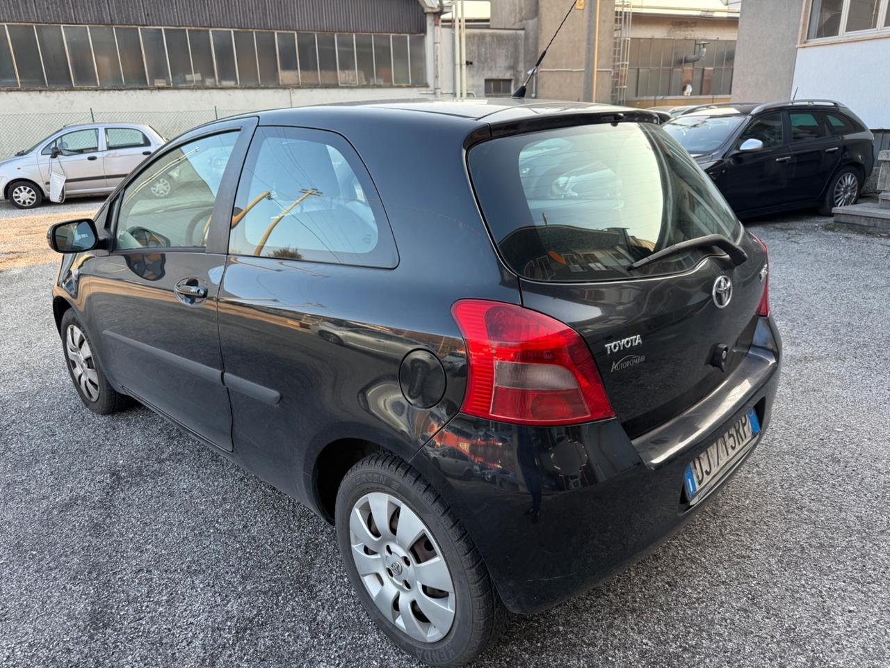 Toyota Yaris 1.000 benz 69cv Neopatentati