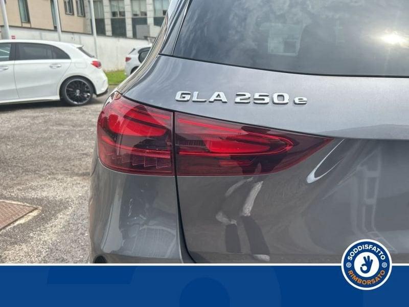 Mercedes-Benz GLA 250 E PLUG-IN HYBRID AUTOMATIC AMG line ADVANCED PLUS
